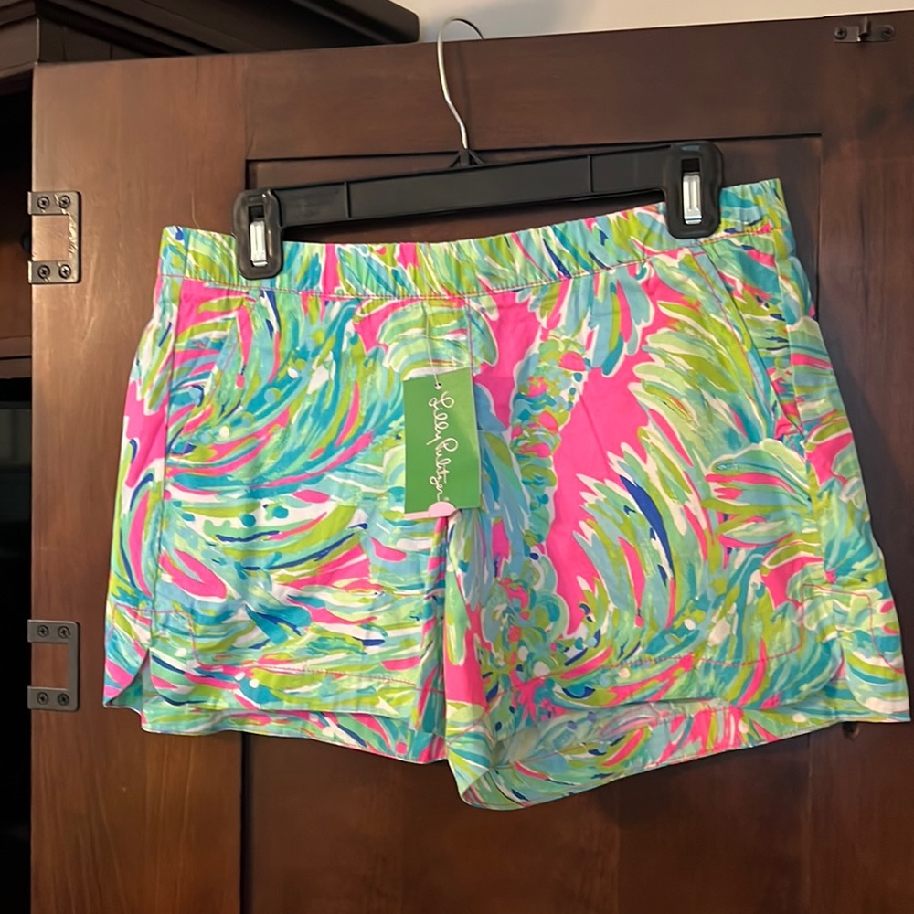 NWT Lilly Pulitzer ocean view shorts.